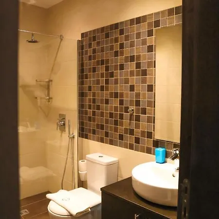 Gee9teen At Fort Chambray *