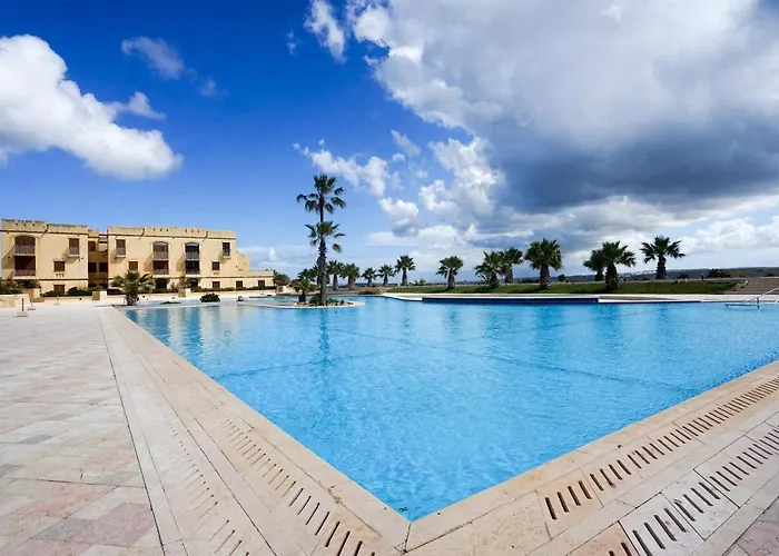 Gee9teen At Fort Chambray * Mgarr